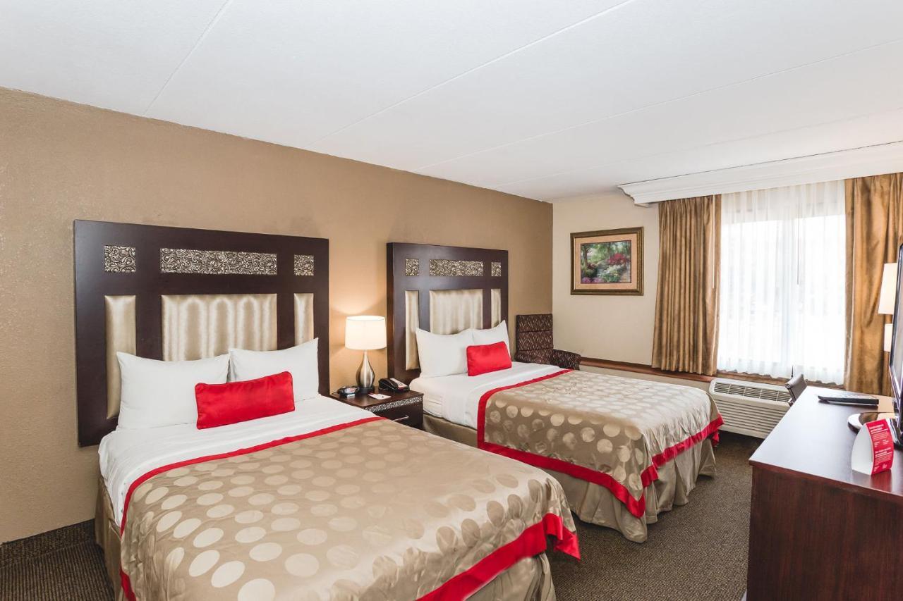 Ramada By Wyndham Plymouth Hotel & Conference Center Eksteriør billede